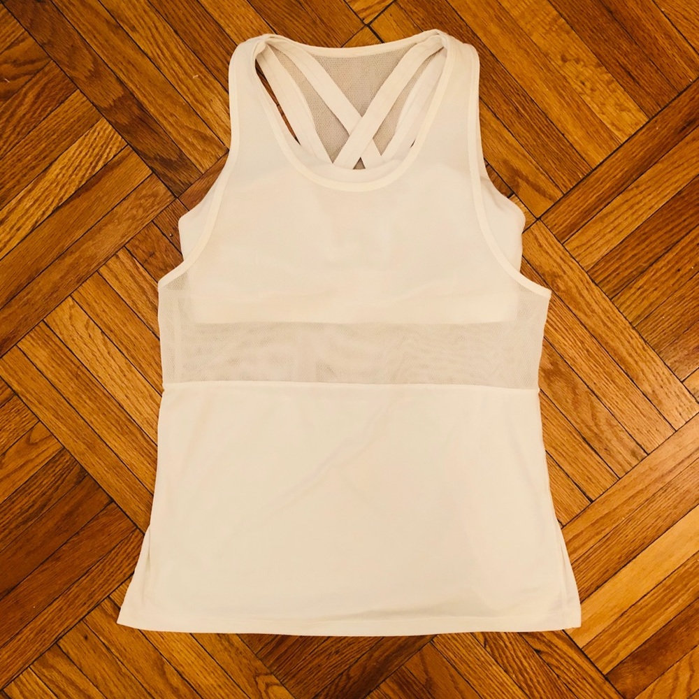 Lululemon white mesh paneled running top - Size 8